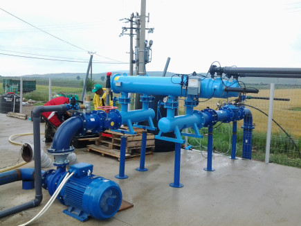 Bơm thủy nông cho hệ thống thủy lợi vườn cà chua ở Romania